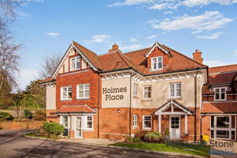 Holmes Place, Crowborough, TN6 2RS