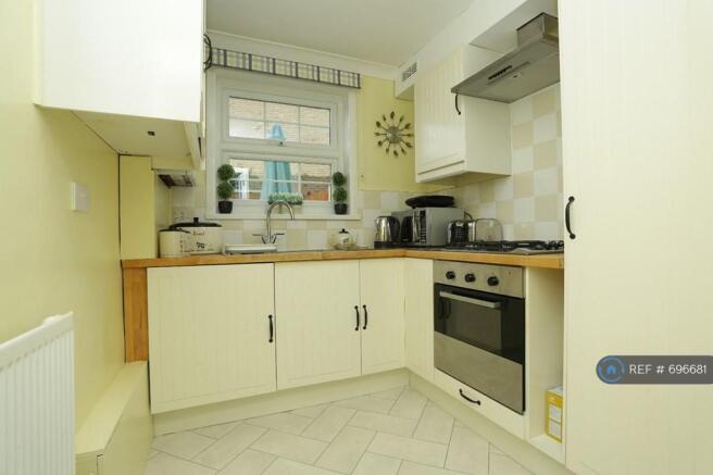 Kitchen - Gas Hob, Oven