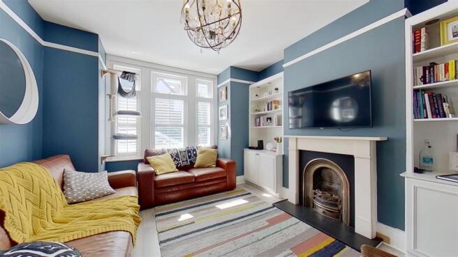 Quinton-StEarlsfield-SW18-06162021_150840.jpg