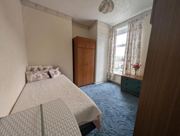 Bedroom 1a