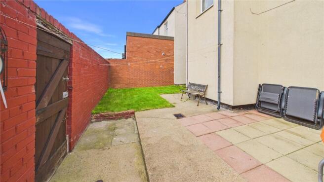 3 bed Semi-Detached for sale Image 10