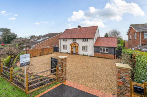Catisfield Lane, Fareham, Hampshire, PO15
