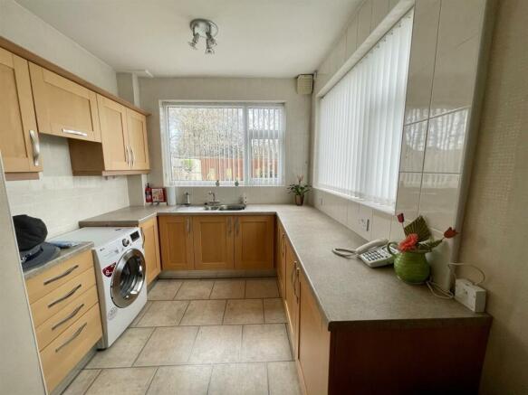 Kitchen / Diner ( Located On Ground Floor )