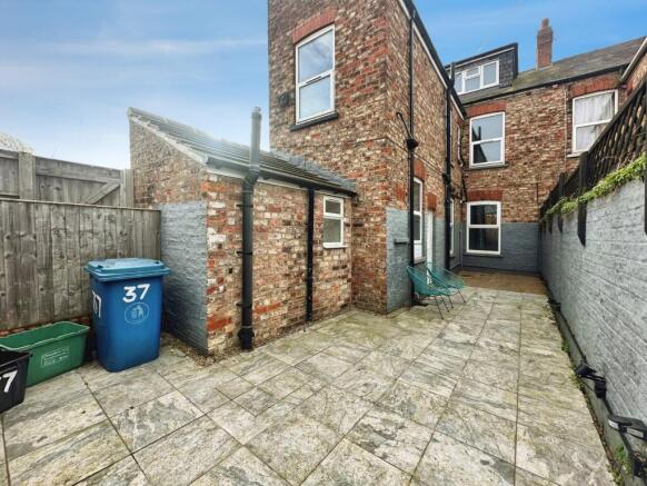 1 bed Apartment to rent Image 9