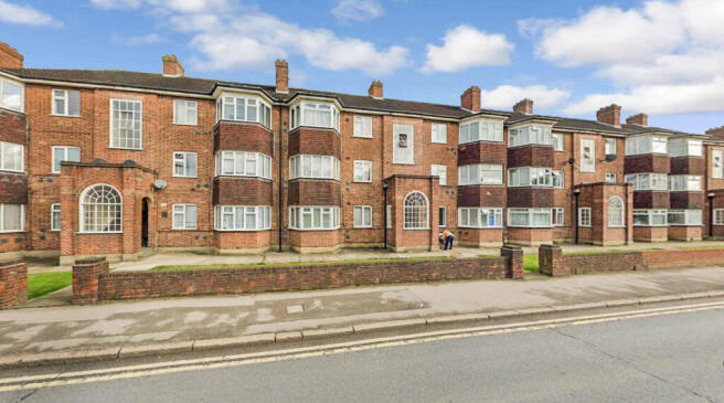 Two Double Bedroom 1st Floor Flat To Rent