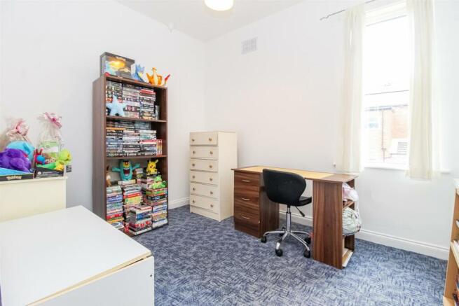 3 bed Semi-Detached for sale Image 7