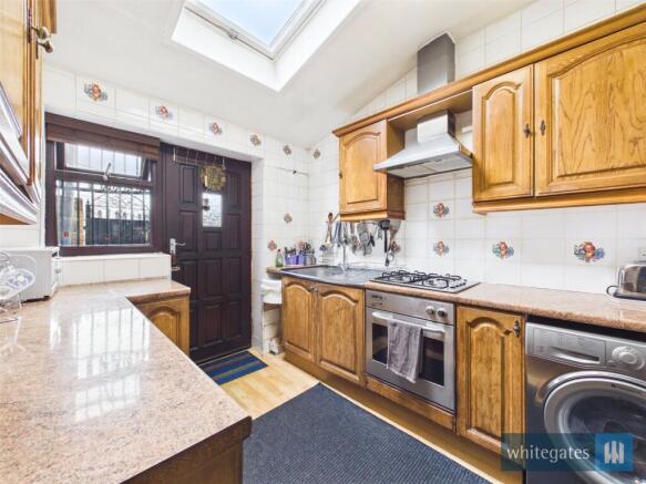 5 bed Terraced for sale Image 7