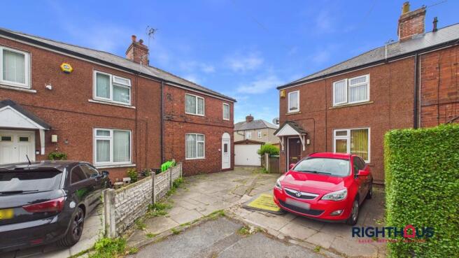 3 bed Semi-Detached to rent Image 12