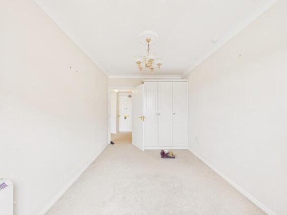 2 bed Apartment for sale Image 5