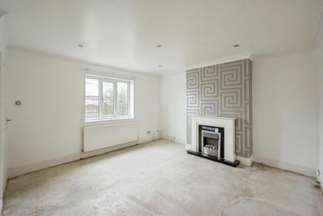 3 bed Semi-Detached for sale Image 4