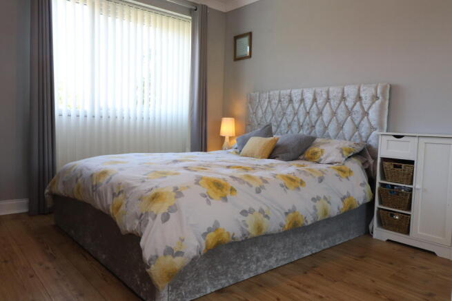 MAIN BEDROOM