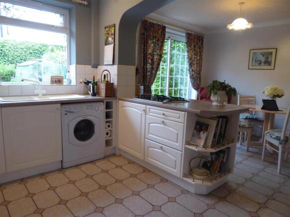 KITCHEN/DINER