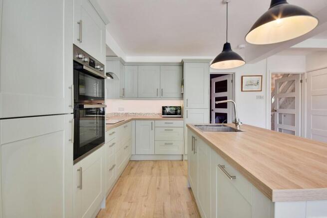 Reception/Kitchen