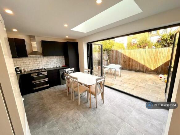 Open Plan Living Room/Kitchen