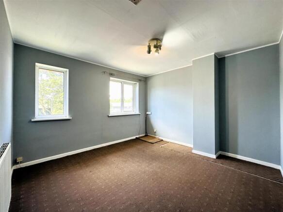 2 bed Terraced for sale Image 4