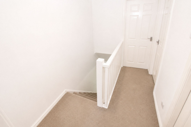 3 bed Terraced for sale Image 7