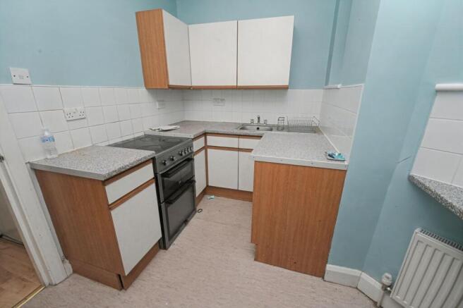 Flat B, 14 Aldrington Road, Streatham, London SW16 1TH