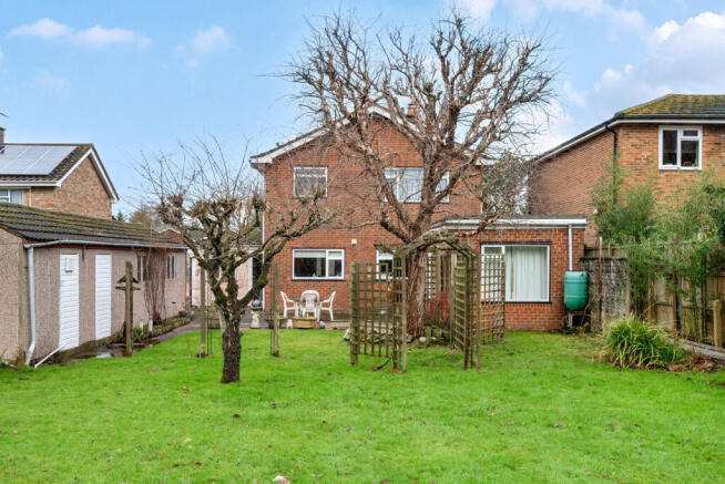 1396813-4-696128d...