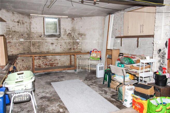 4 bed Terraced for sale Image 6