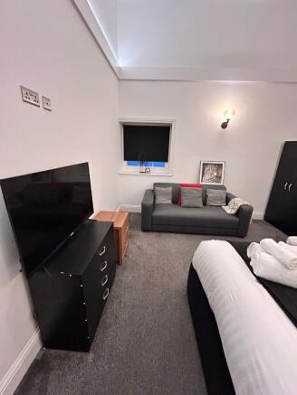 1 bed Apartment to rent Image 9