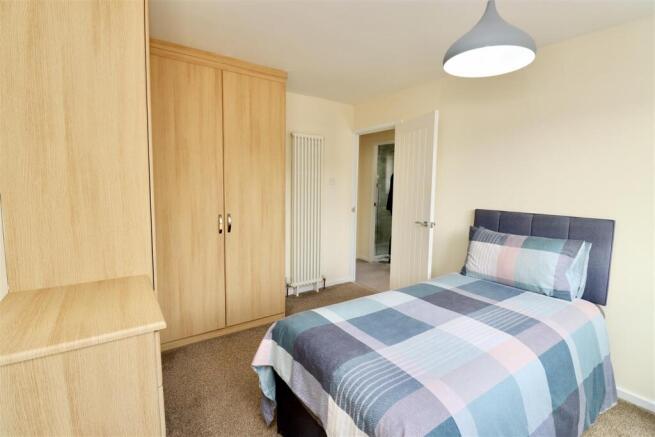 2 bed Bungalow for sale Image 5