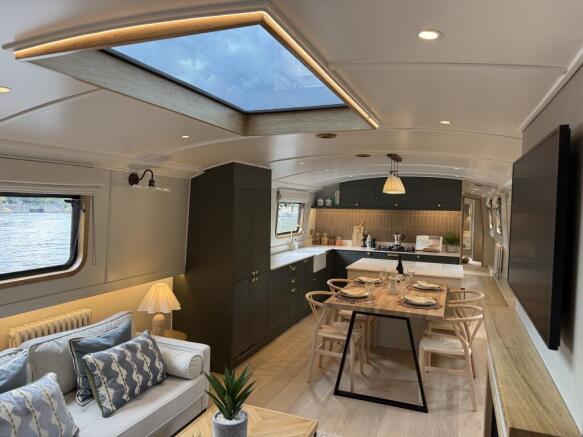 2-bed house on  D'oyly Carte Island, Weybridge, £310,000