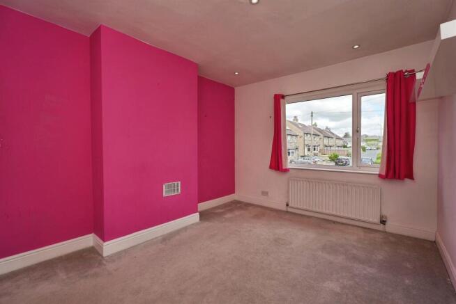 4 bed Semi-Detached for sale Image 10