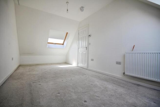 3 bed Semi-Detached for sale Image 12