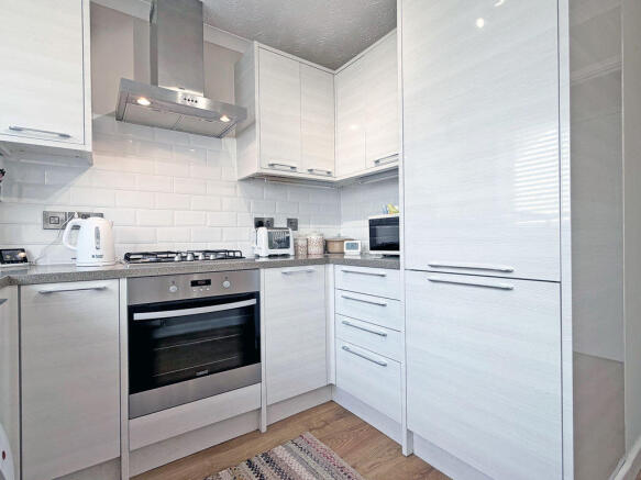 33, Cypress Close, Honiton photo 4