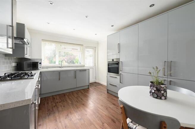 Kitchen/Breakfast Room