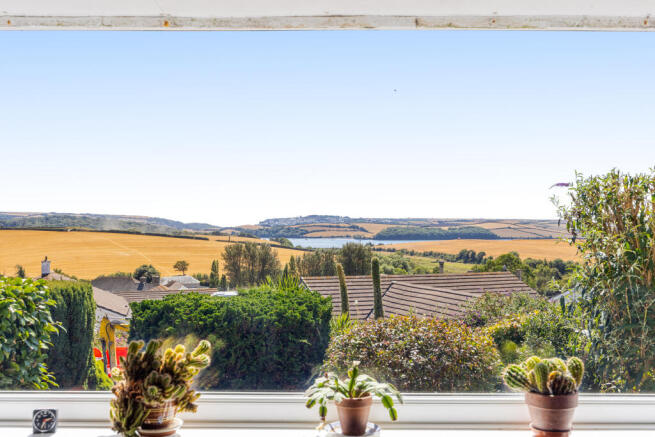 A16 - 12 Compton Rd, West Charleton - 260810
