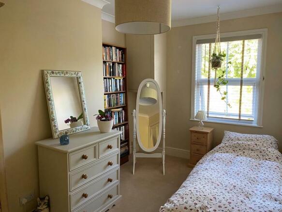 bedroom (2)3.jpg