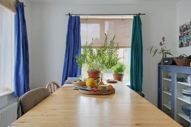 3 bed Semi-Detached for sale Image 7