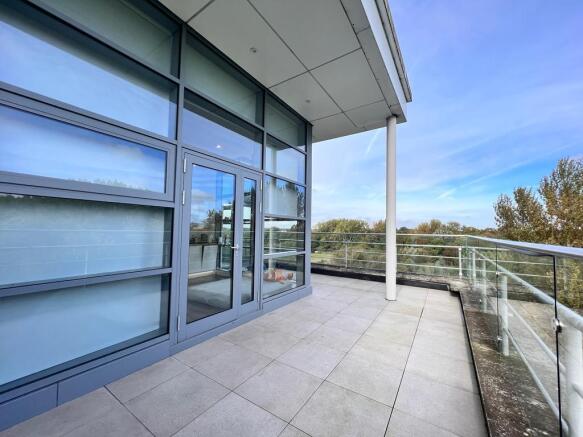 2 Bed two bath flat to rent in Harlow, Maxwellprop