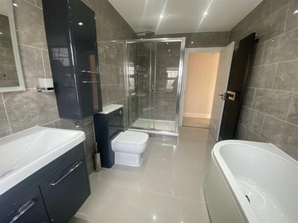 Main Bathroom