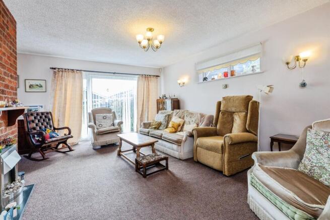 Lounge / Dining Room