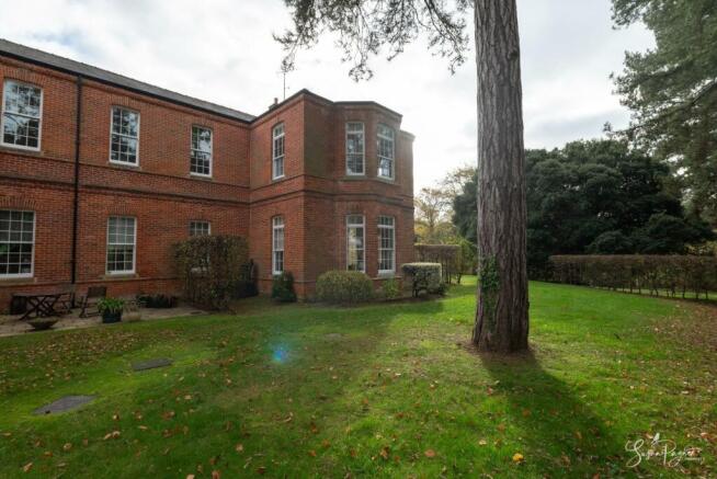 Welcome to 9 Wordsworth Mansions