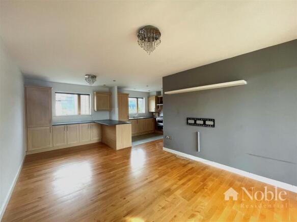 Open Plan Living/Kitchen/Dining Area