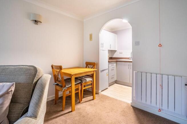 1 bed Retirement Property for sale Image 6