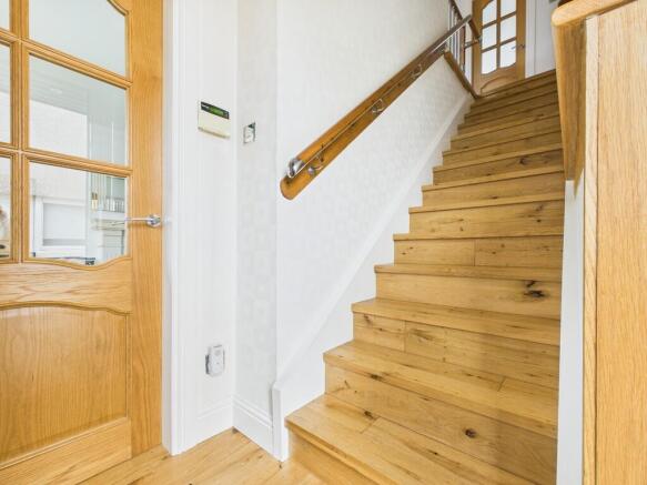 CAM05526G0-PR0042...