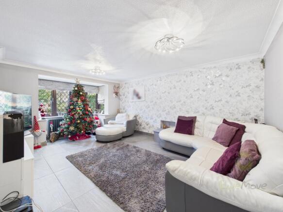 CAM05477G0-PR0017-STILL021