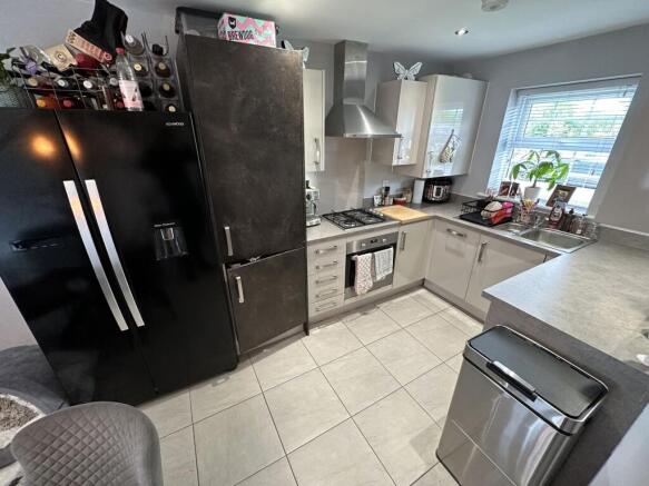 Dove Close, Branston, DE14 photo 4