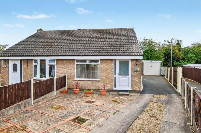 2 bed Bungalow for sale Image 8
