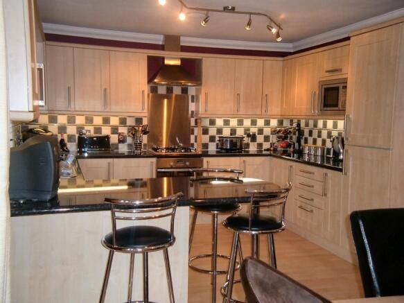 Dining kitchen