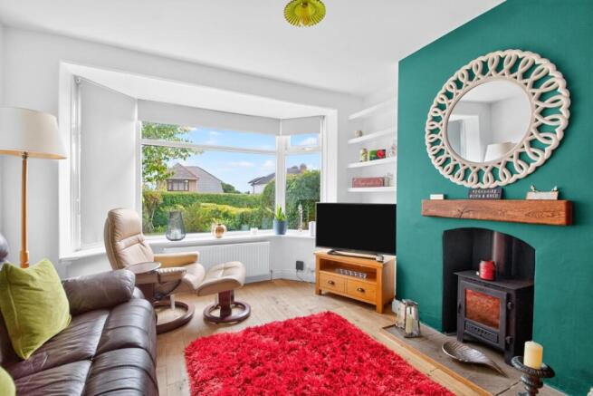 4 bed Semi-Detached for sale Image 6