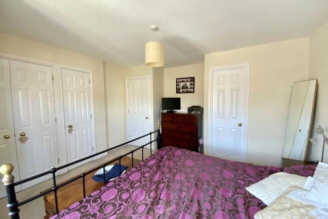 bedroom with en-suit