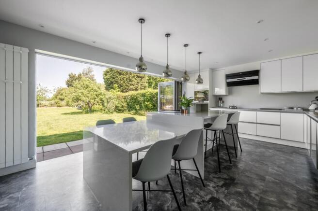 Kitchen/Dining