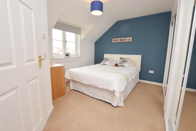 Bed 1.JPG
