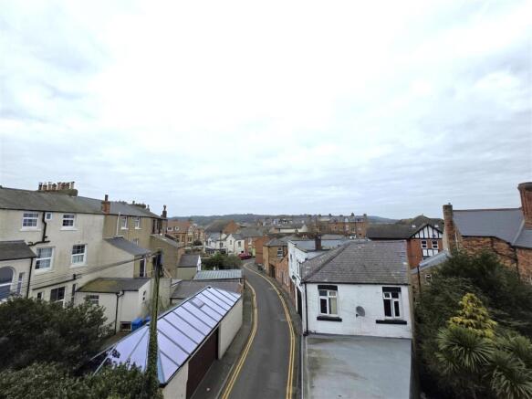 1 bed Maisonette to rent Image 12