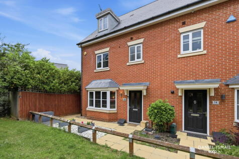 Dulwich Avenue, Dunton Fields, Laindon, SS15 6FU